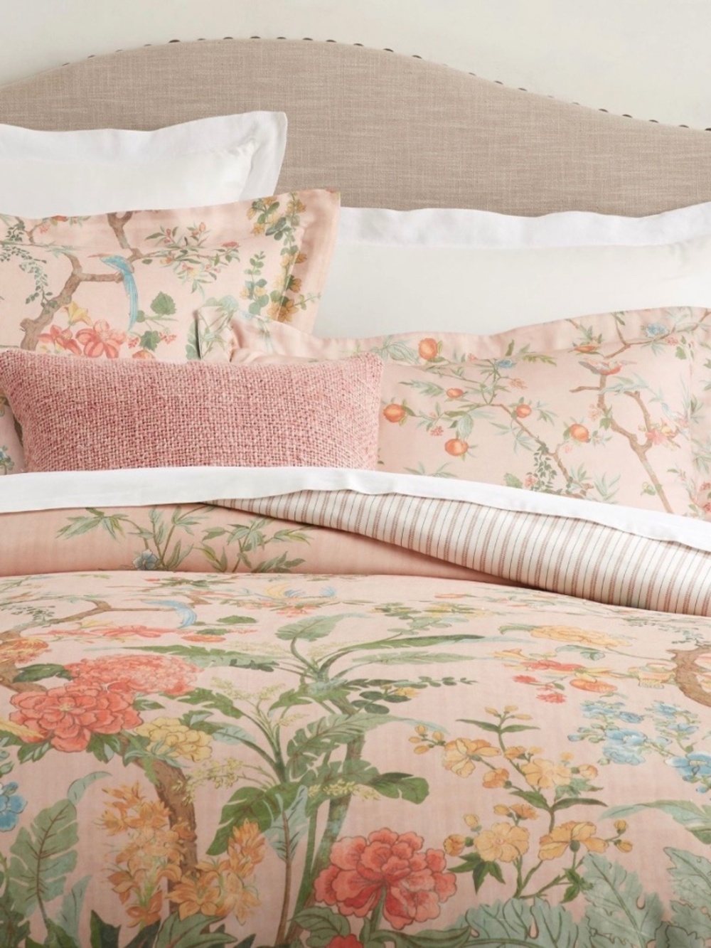Pottery Barn Mariella Duvet Cover King/California King and 2 Euro Shams